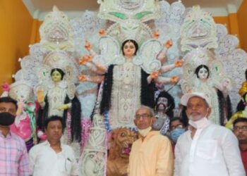 করোনা পরিস্থিতির কারনে সাংস্কৃতিক অনুষ্ঠান বাতিল ভাতারের উদয় সংঘের পূজোয়