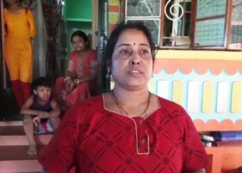 বধু নির্যাতনের অভিযোগে বাঁকুড়া সোনামুখীতে বিজেপি নেতার দাদাকে গ্রেফতার করতে গিয়ে উত্তেজনা