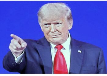 ফেসবুক-ট্যুইটারে নিষিদ্ধ,  ‘ট্রুথ সোশ্যাল’ নামে একটি সোশ্যাল মিডিয়া প্ল্যাটফর্ম চালু করতে চলেছেন ডোনাল্ড ট্রাম্প