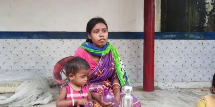 কন্যাসন্তান হয়ে জন্মানোর অপরাধে সদ্যজাতকে মেরে ধানজমিতে পুঁতে দিল বাবা