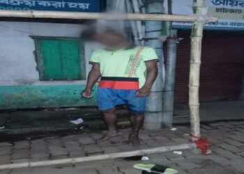 কাটোয়ায় দুর্গাপুজোর মণ্ডপের কাঠামোয় যুবকের ঝুলন্ত দেহ উদ্ধার