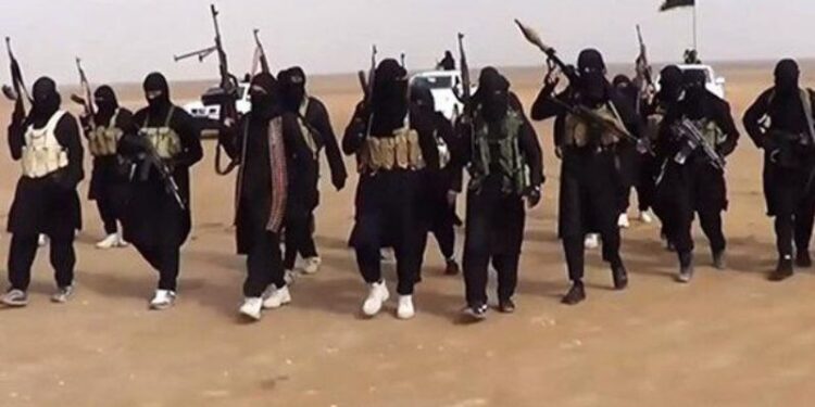 ইরাকে সন্ত্রাসবাদী সংগঠন আইএসের হামলায় এক মহিলাসহ মৃত ১১