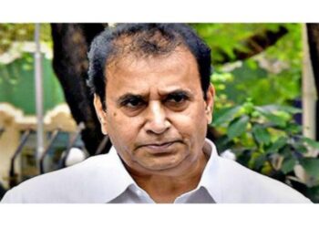 আর্থিক দুর্নীতির মামলায় গ্রেফতার এনসিপি নেতা অনিল দেশমুখ