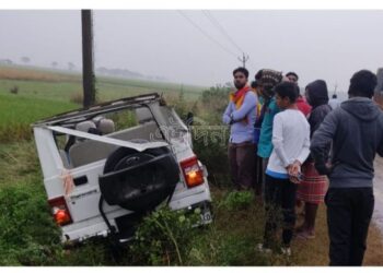 ভাতারে লরি-বোলেরোর মুখোমুখি সংঘর্ষ, মৃত ১, আহত শিশুসহ ৬