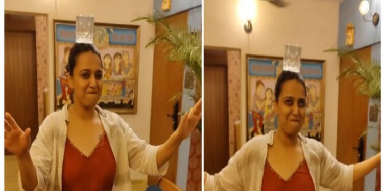 তিন কৃষি আইন প্রত্যাহারের খুশিতে মাথায় গ্লাস রেখে নাচলেন স্বরা ভাস্কর