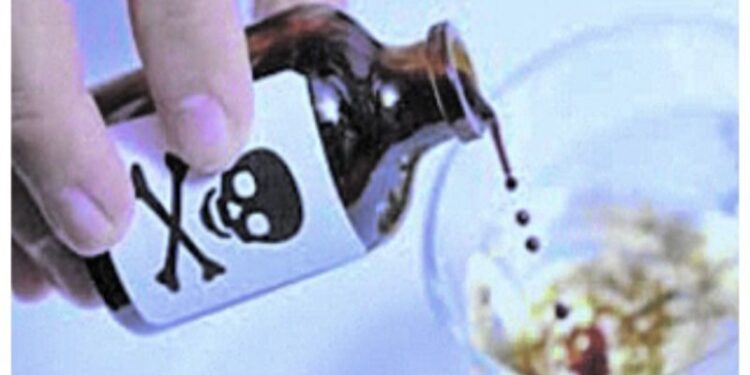 গুপ্তরোগ আছে সন্দেহে স্বামীকে ঠান্ডা পানীয়ে বিষ মিশিয়ে খুনের অভিযোগ স্ত্রীর বিরুদ্ধে