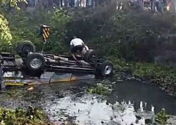 ক্যানেলের জলে টাটাসুমো পড়ে একই পরিবারের ১০ সদস্যের মৃত্যুর ঘটনায় চালককে ১ বছর  কারাদন্ডের সাজা দিল বর্ধমান আদালত