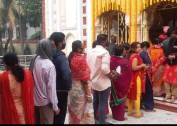 বর্ধমানের অধিষ্ঠাত্রী দেবী সর্বমঙ্গলা মন্দিরে নবান্নের পুজোপাঠের মধ্যদিয়ে  রাঢ়বঙ্গে সূচনা হল নবান্ন উৎসবের