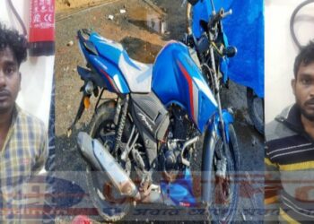 কাটোয়া আদালতের ল’ক্লার্কের বাইক চুরির ঘটনা, ধৃত দুই দুষ্কৃতির পক্ষে আইনি লড়াইয়ে না দাঁড়ানোর জন্য আইনজীবী সংগঠনের কাছে আর্জি ল’ক্লার্ক আ্যসোশিয়েশনের