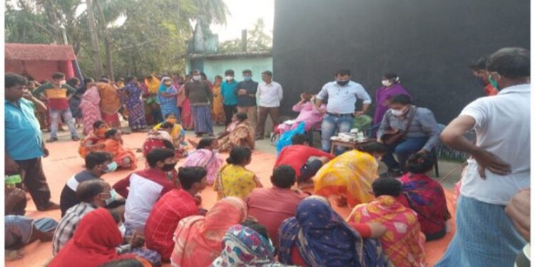 নবান্নের প্রসাদ খেয়ে শতাধিক অসুস্থ বর্ধমানের দেওয়ানদিঘীতে