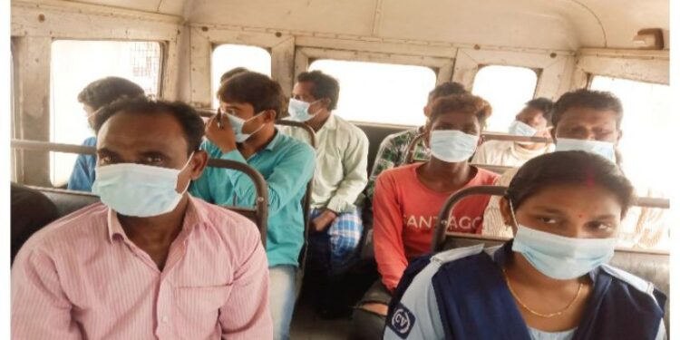 ভাতারে দুই পৃথক ঘটনায় গ্রেফতার এক মহিলাসহ ৭