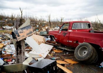 টর্নেডোর তাণ্ডবে ছারখার আমেরিকা, মৃতের সংখ্যা বেড়ে ৮৪