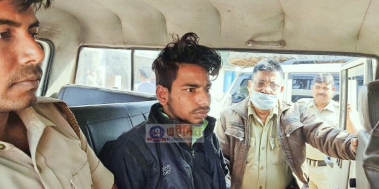 পরিচিত কিশোরীকে ঘুরতে যাওয়ার নাম করে নির্জন জায়গায় নিয়ে গিয়ে গনধর্ষণের অভিযোগ, গ্রেফতার টোটোচালক