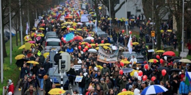 ওমিক্রন মোকাবিলায় লকডাউনের সিদ্ধান্ত নিল নেদারল্যান্ডস