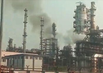 হলদিয়ায় ইন্ডিয়ান অয়েলের শোধনাগারে ভয়াবহ অগ্নিকাণ্ড, ৩ জনের মৃত্যু,আহত কমপক্ষে ৪২