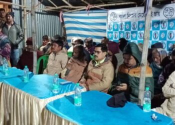 লোকসভা ভোটের ফলাফলে পিছিয়ে দল, হাল ছাড়তে নারাজ গুসকরা পৌরসভার ১৪ নম্বর ওয়ার্ডের সভাপতি