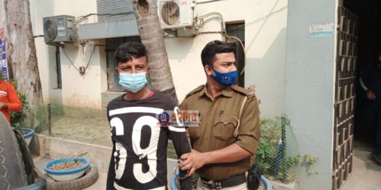 পূর্ব বর্ধমানের ভাতারে গ্রেফতার বাংলাদেশি অনুপ্রবেশকারী যুবক