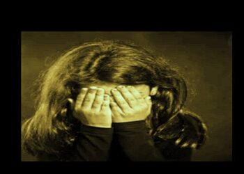 শিশুকন্যাকে ধর্ষণ ও খুনের মামলার দোষীকে আমৃত্যু কারাদণ্ড, সাজা ঘোষণা হতেই বিচারকের দিকে জুতো ছুড়ে মারল অভিযুক্ত যুবক