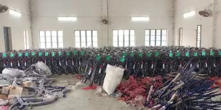 নবনির্মিত স্টেডিয়াম এখন ‘সাইকেল এসেম্বল ওয়ার্কশপ’ ! বন্ধ খেলাধুলা, ক্ষোভ এলাকায়