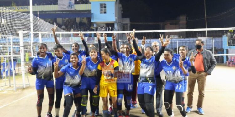 ৪৭ তম ন্যাশানাল জুনিয়র ভলিবল টুর্নামেন্টে  চাম্পিয়ন হল বাংলার মহিলা দল