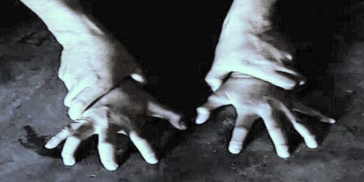 কাটোয়ার কোশিগ্রামে ঘুমন্ত প্রৌঢ়াকে তুলে নিয়ে গিয়ে ধর্ষণ, ধৃত অভিযুক্ত