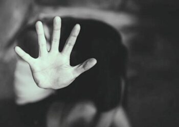 স্ত্রীকে গনধর্ষনের প্রতিশোধ নিতে  ডিটোনেটর ও জেলটিন দিয়ে বিস্ফোরণ ঘটিয়ে এক ধর্ষককে খুন করল স্বামী