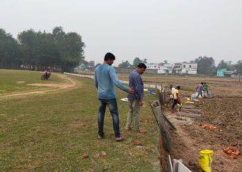 মাঠ সংস্কারে উদ্যোগী মঙ্গলকোট থানার আইসি