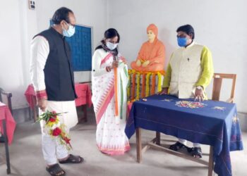 বর্ধমানের বিদ্যালয়ে পালিত হলো স্বামী বিবেকানন্দের জন্মজয়ন্তী