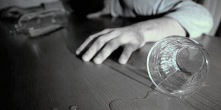 আসানসোলের আবাসনে একই পরিবারের সকলে মিলে বিষপান, মৃত ৩, আশঙ্কাজনক ১