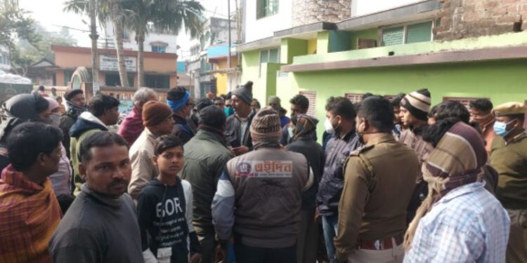 প্লাসটিক চাল সন্দেহে এবার হুলস্থুল বাঁধলো বর্ধমানের আইসিডিস সেন্টারে