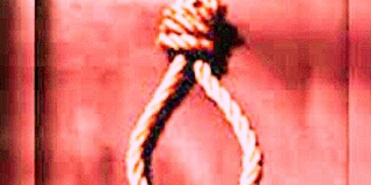 ‘ধর্ম নিন্দামূলক’ হোয়াটসঅ্যাপ মেসেজ পাঠানোর দায়ে পাকিস্তানে মহিলার মৃত্যুদণ্ড