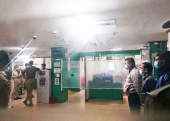 প্রায় ৪৫ মিনিটের মধ্যে কয়েক লক্ষ টাকা লুটপাট সশস্ত্র দুষ্কৃতি দলের, তদন্তে গঠন হল স্পেশাল ইনভেস্টিগেশন টিম