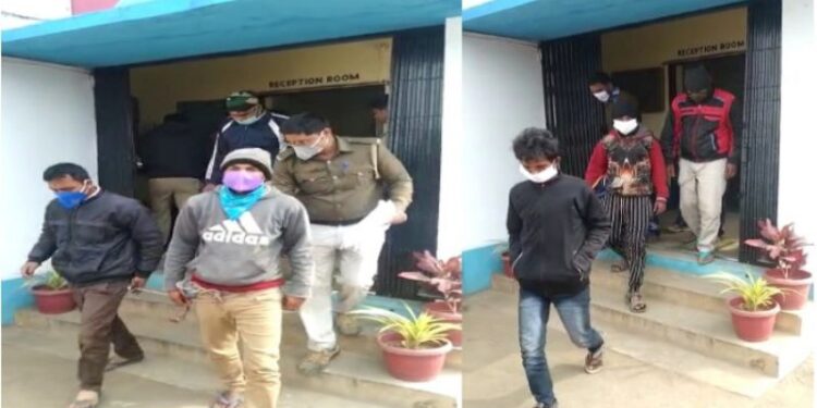 চোরাই কয়লসহ ধৃত ৩, আটক মারুতি ভ্যান ও ৪ টন কয়লা বোঝাই ট্রাক্ট্রর