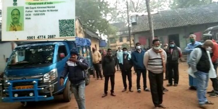 ডাম্পারের চাকায় পিষ্ট হয়ে মৃত্যু ব্যাবসায়ীর