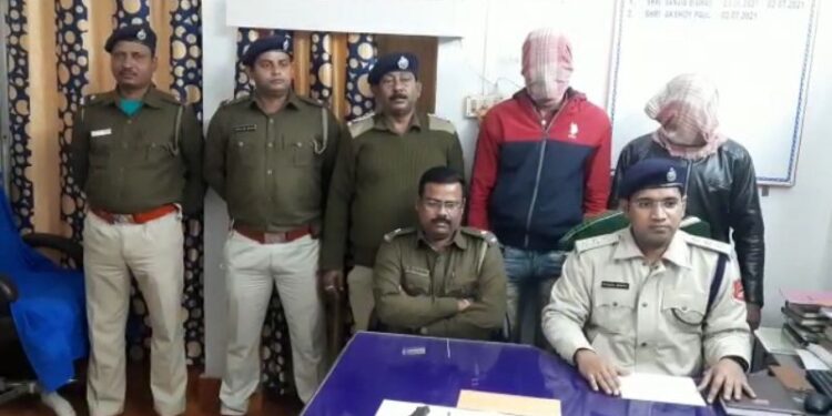 ব্যবসায়ীর কাছ থেকে টাকা ছিনতাইয়ের ঘটনার কিনারা করল মানিকচক থানার পুলিশ