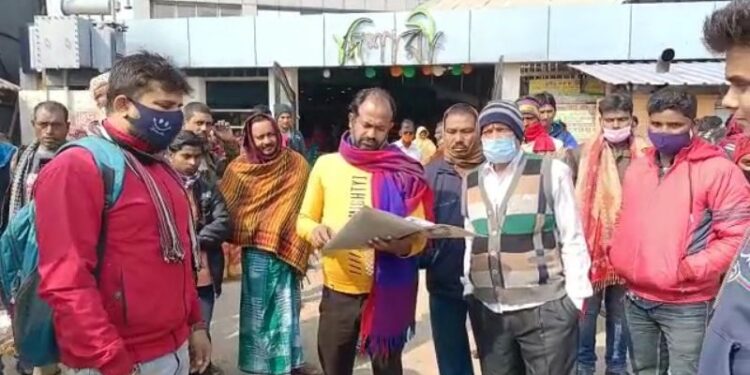 চাঁচলের নার্সিংহোমে সদ্যজাত শিশু বদলের অভিযোগ, উত্তেজনা এলাকায়