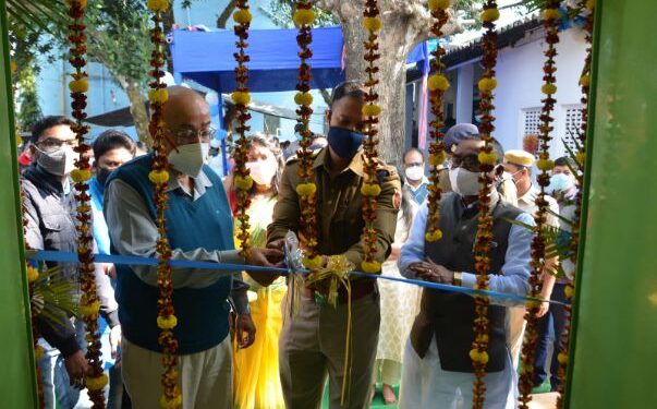 দাঁইহাটে পুলিশ ফাঁড়ির নবনির্মিত ভবনের উদ্বোধন