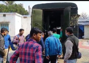 অভিযানে ধরা পড়া আন্তঃরাজ্য গাঁজা কারবারী চক্রের তিন জনকে নিজেদের হেফাজতে নিল এসটিএফ,বাকিদের পাঠানো হল জেলে