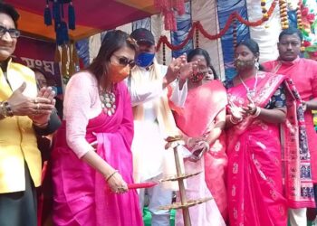 ‘তৃণমূলের প্রার্থী নিয়ে ক্ষোভবিক্ষোভ দেখানো  হলেও তার কোন প্রভাব পড়বে  না’, মন্তব্য তৃণমূল সাংসদ শতাব্দীর