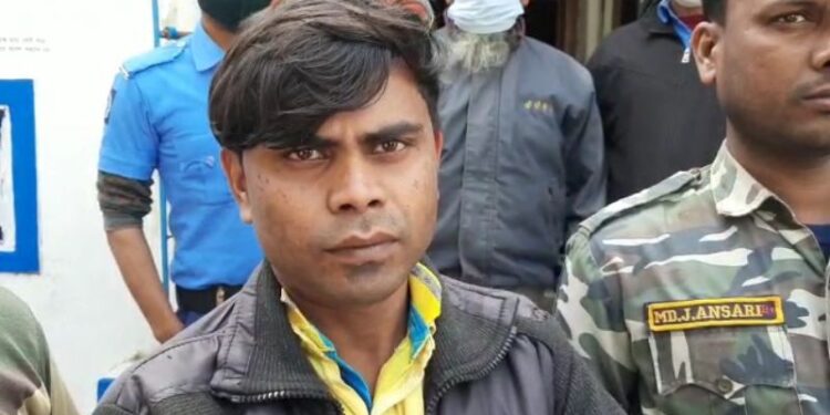 সরস্বতী পূজার প্রতিমা দর্শনের সময় কিশোরীকে তুলে নিয়ে গিয়ে ধর্ষণের অভিযোগ, গ্রেফতার বিবাহিত যুবক