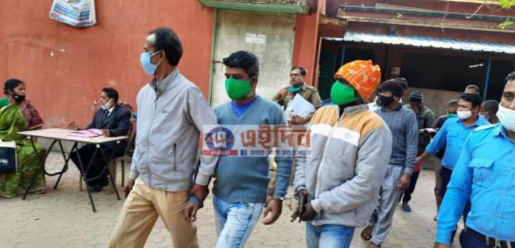 কেপমারির ঘটনায় ৭ জেলবন্দি দুষ্কৃতিকে নিজেদের হেফাজতে নিল কাটোয়া থানার পুলিশ