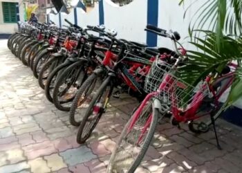 গোডাউনে লুকিয়ে রাখা ৩০ টি চোরাই সাইকেল উদ্ধার করল চাঁচল থানার পুলিশ