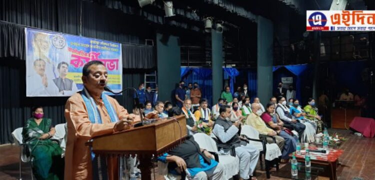 ‘জগাই-মাধাই-গদাইয়ের সঙ্গে উন্নয়নের লড়াই’ : বিরোধীদের কটাক্ষ অরূপ বিশ্বাসের,পালটা কটাক্ষ বিজেপির