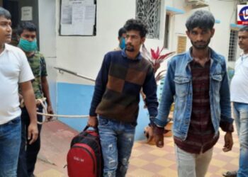 কাটোয়ায় গ্রেফতার বিহারের ২ অস্ত্র কারবারী, উদ্ধার আগ্নেয়াস্ত্র