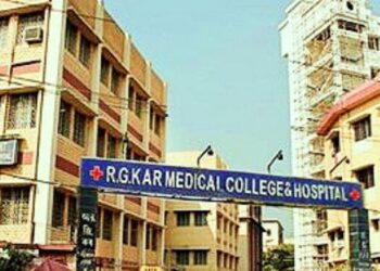 আরজিকর হাসপাতালের পাঁচতলা থেকে ঝাঁপ দিয়ে আত্মঘাতী চিকিৎসাধীন বৃদ্ধ