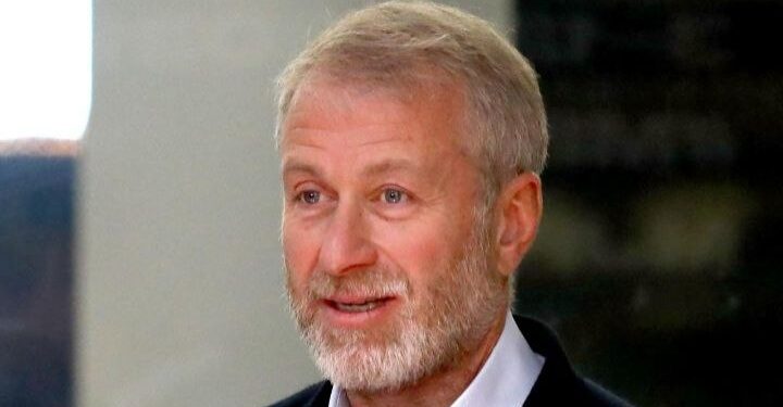 ইউক্রেন যুদ্ধে মধ্যস্থতাকারী রুশ ধনকুবের আব্রামোভিচকে বিষ প্রয়োগ করে প্রাণে মারার চেষ্টা