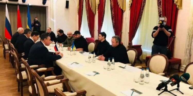 দ্বিতীয় দফার বৈঠকে বসতে চলেছে রাশিয়া ও ইউক্রেন