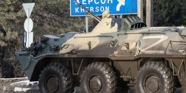 ইউক্রেনের খেরসন শহরের দখল নিল রাশিয়া