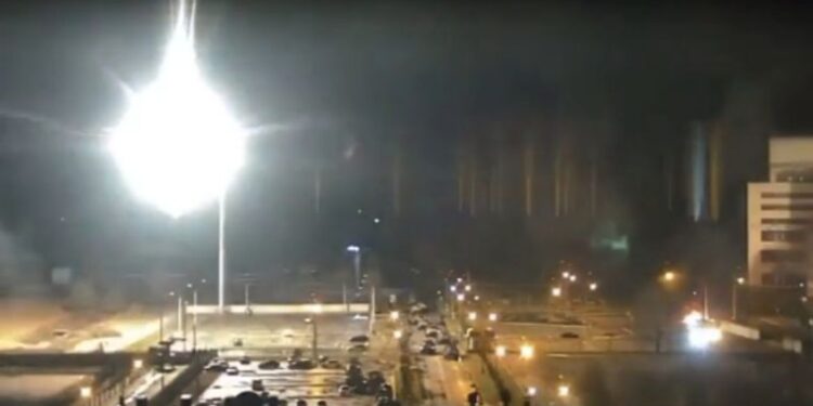 ইউক্রেনের জাপোরিঝিয়া পারমাণবিক বিদ্যুৎ কেন্দ্রের দখল নিল রাশিয়া