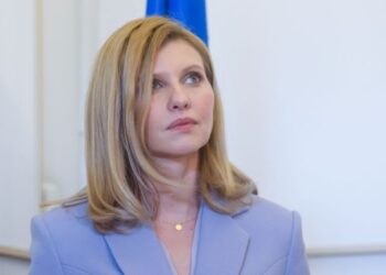 ‘পুতিন ইউক্রেনের জনগনের দেশপ্রেমকে বুঝতে ভুল করেছেন’  : ওলেনা জেলেনস্কি